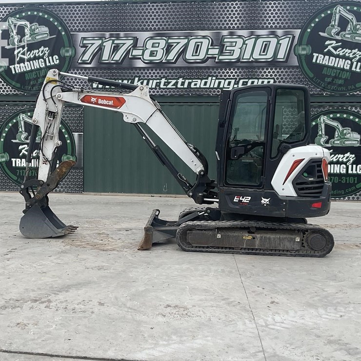 2022 BOBCAT E42