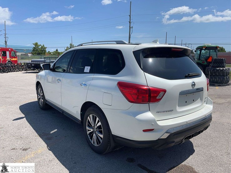2020-nissan-pathfinder-image-7
