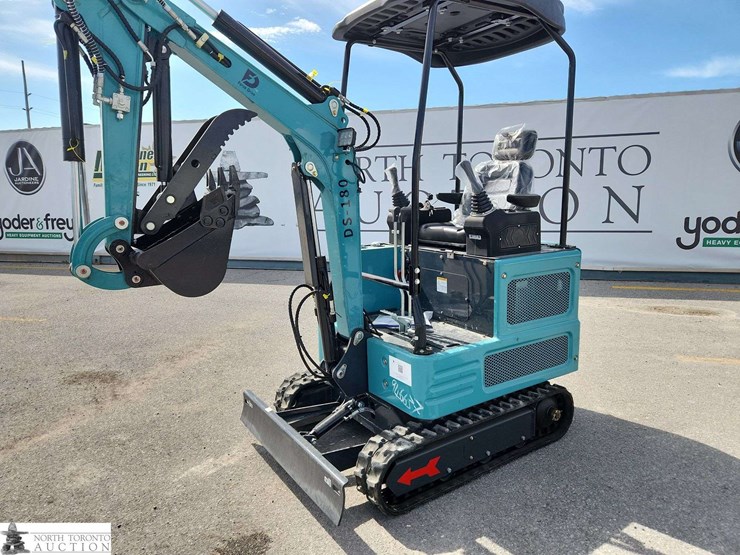 unused-2025-machpro-328-turquoiseblue-jbt-mini-excavator-image-1