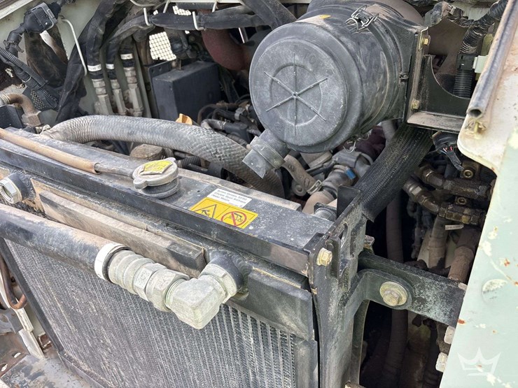 2019-takeuchi-tl10v2-image-16
