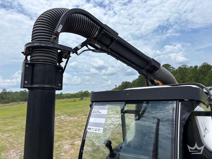 2017-madvac-lr50t-ride-on-litter-vacuum-image-13