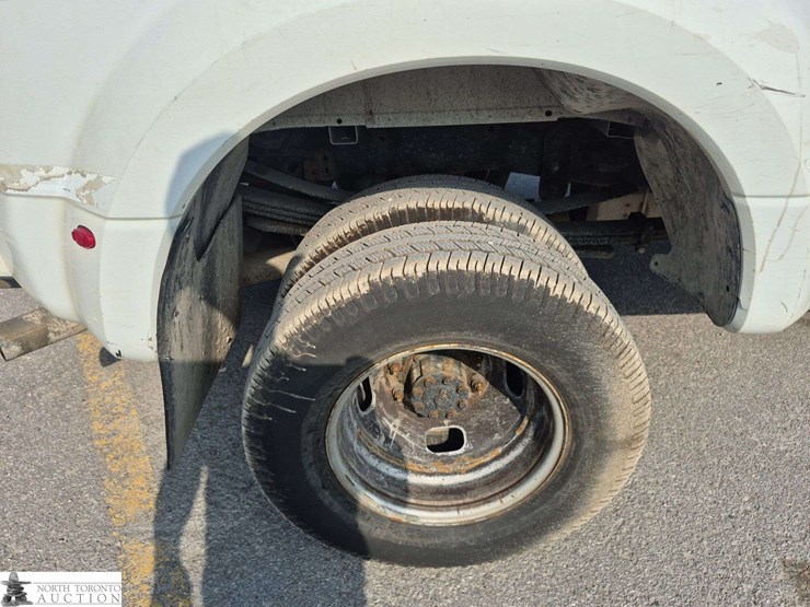 2017-ford-f350-image-28