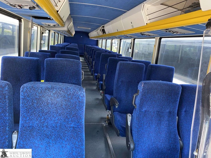 non-operable-2010-motor-coach-industries-d4500-t/a-passenger-wheelchair-accessible-bus-image-17