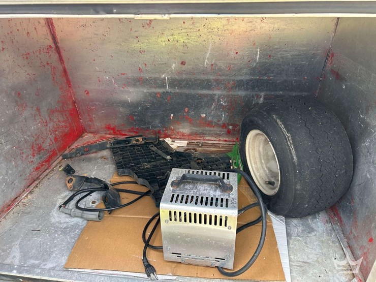 2009-club-car-xrt-800e-electric-utility-cart-image-13