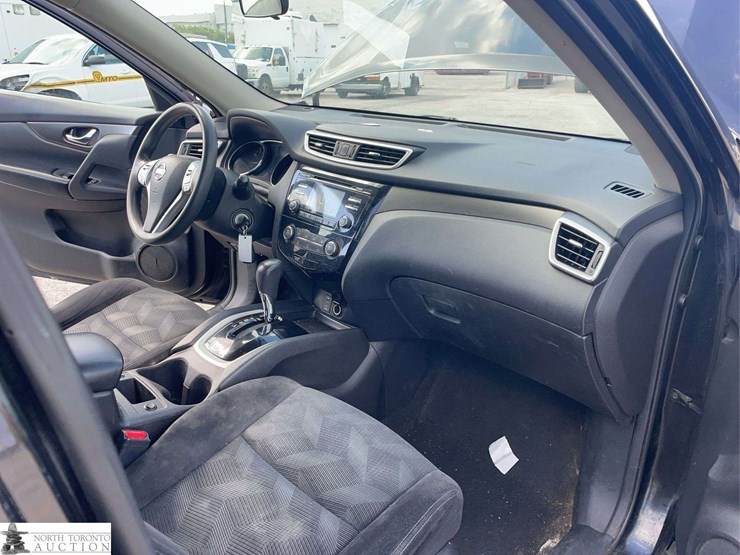2014-nissan-rogue-image-19