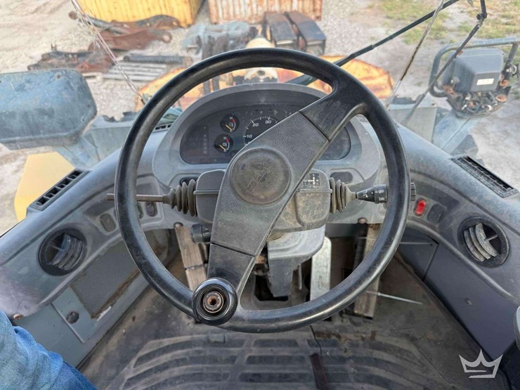 2010-komatsu-wa250-6-image-40