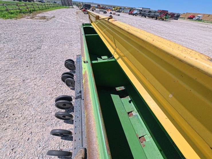 john-deere-8300-image-4
