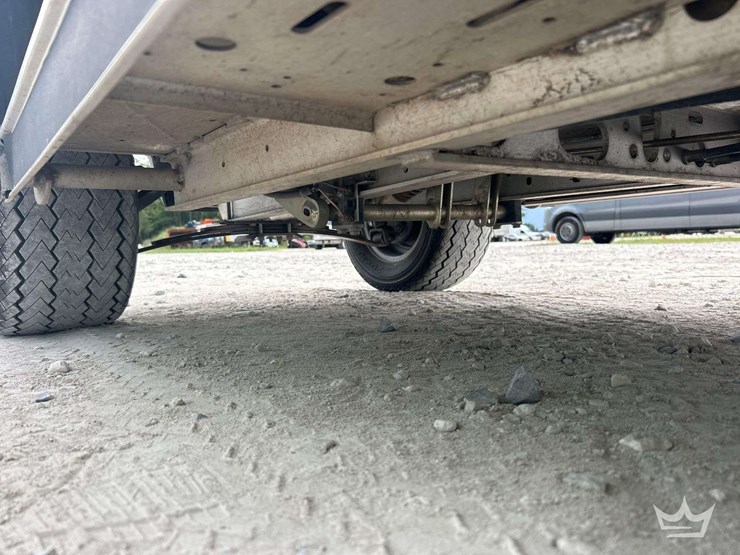 2019-club-car-carryall-transporter-electric-utility-cart-image-27