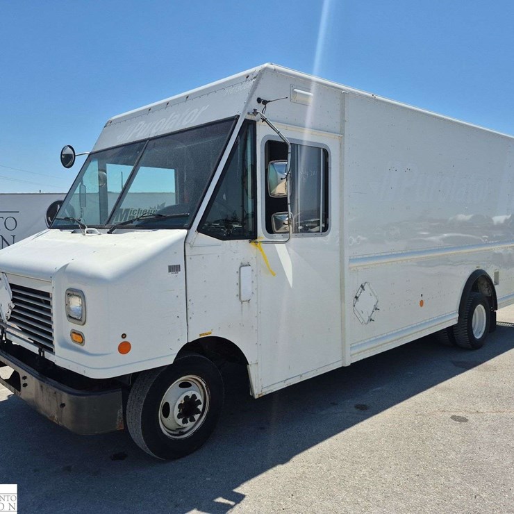 2013 Ford E-Series S/A Step Van