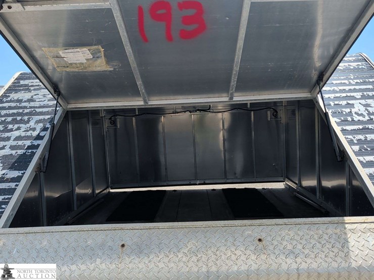 2011-l&b-moore-s/a-enclosed-trailer-image-13