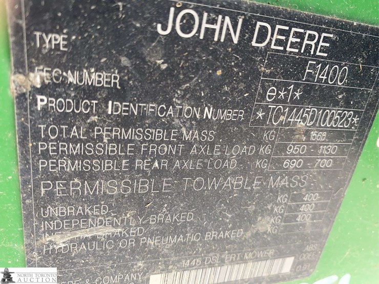 2010-john-deere-1445-image-26