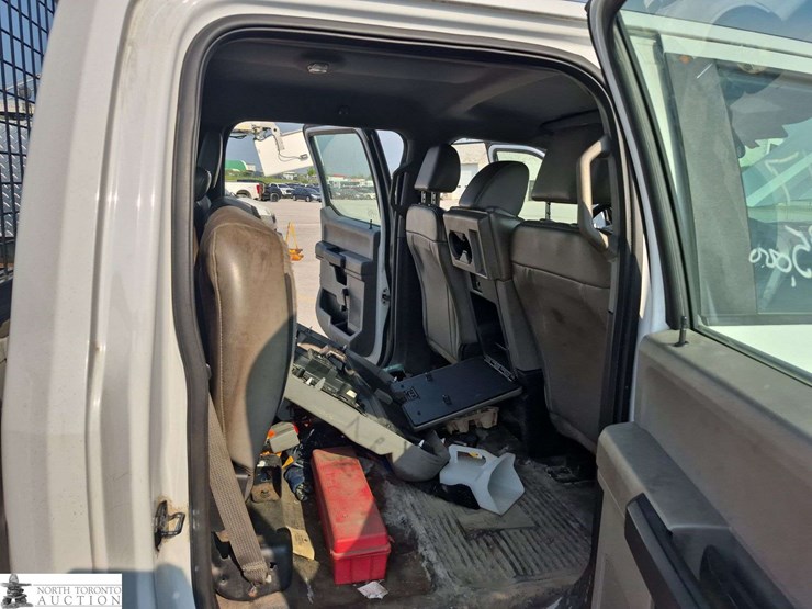 2017-ford-f350-image-31