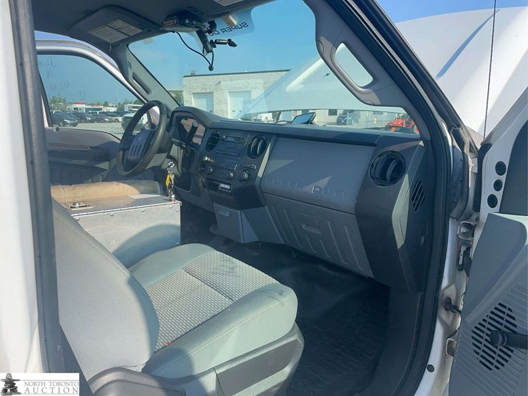 2012-ford-f350-image-15