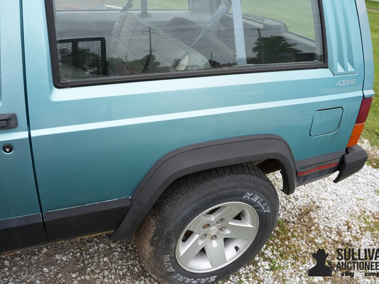 1995-jeep-cherokee-image-19