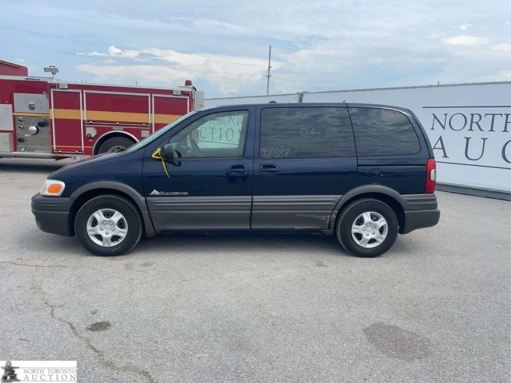 2004-pontiac-montana-image-8