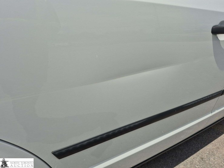 2016-dodge-grand-caravan-sxt-image-30
