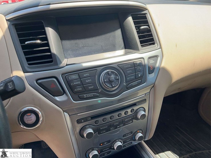 2020-nissan-pathfinder-image-13