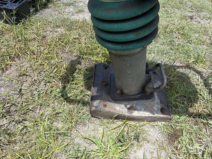 2022-weber-srv620-ii-vibratory-jumping-jack-rammer-image-16