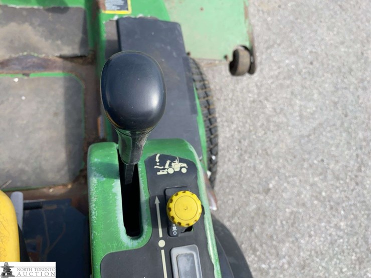 2010-john-deere-1445-image-13