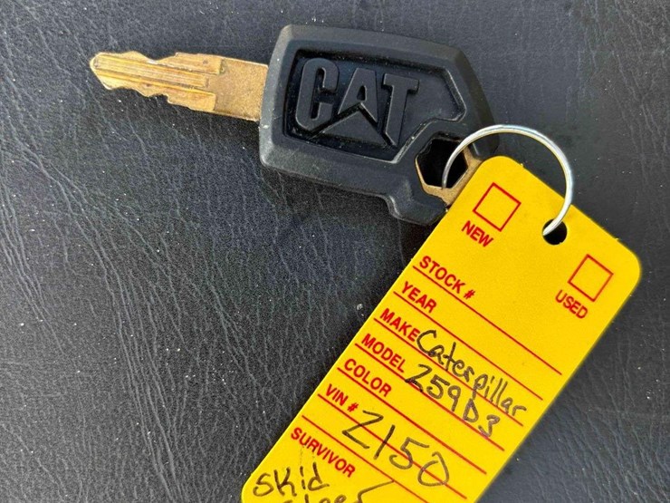 2021-caterpillar-259d3-image-45