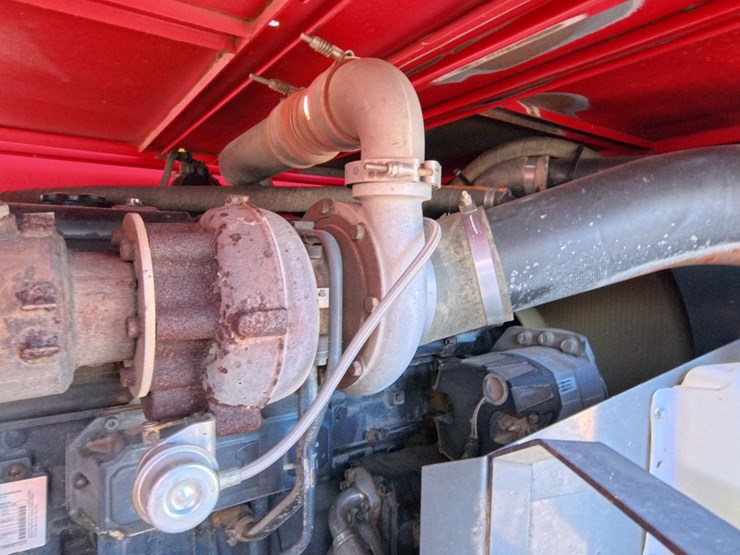 2012-massey-ferguson-9520-image-102