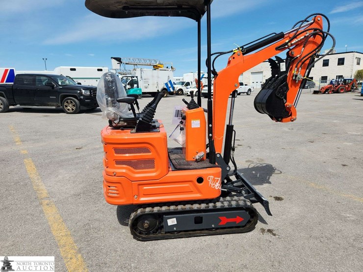 unused-2025-machpro-319-orange-blt-1-mini-excavator-image-7