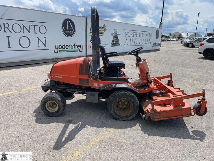 2011-kubota-f3080-image-4