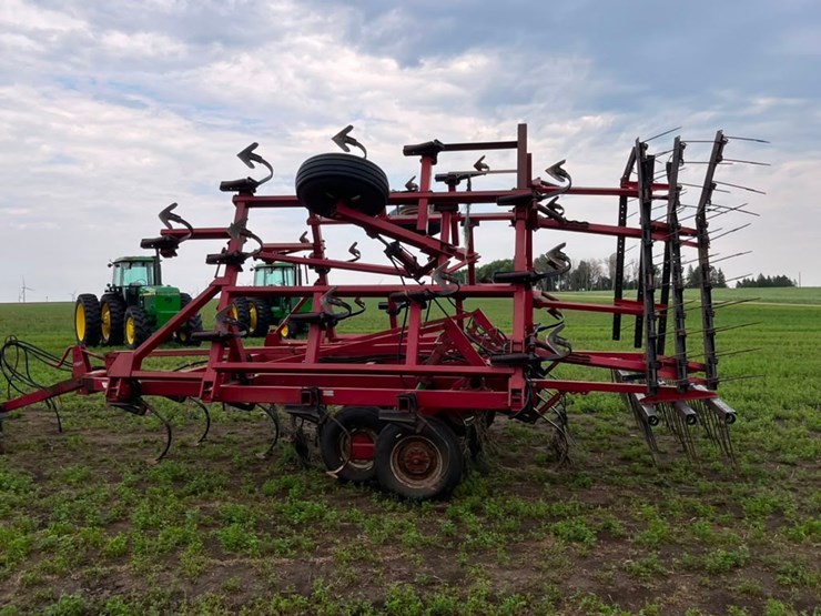case-ih-4800-image-14