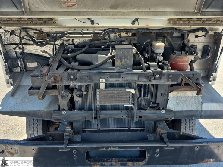 2013-ford-e-series-s/a-step-van-image-9