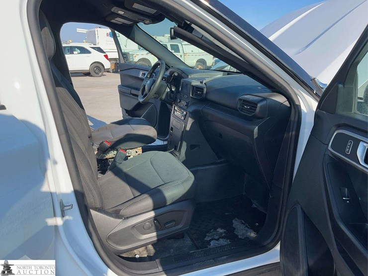 2022-ford-explorer-image-20