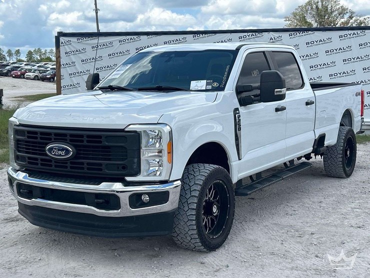 2023-ford-f250-image-1