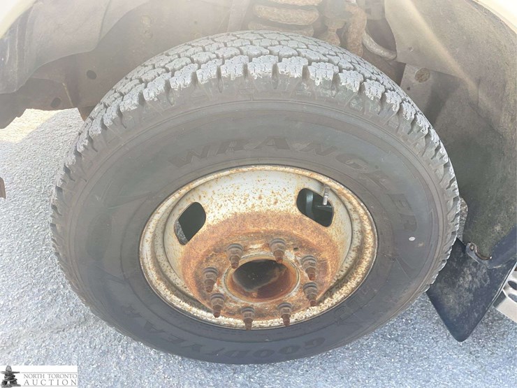 2012-ford-f350-image-31