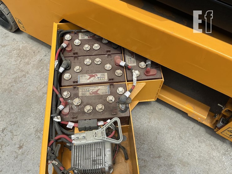 2023-jcb-s4550e-image-11