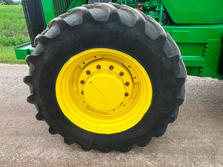 john-deere-8300-image-35