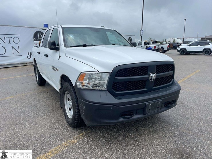 2014-dodge-1500-image-3