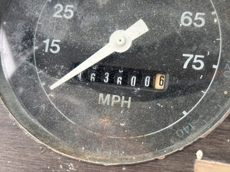 1986-ford-ln700-image-21