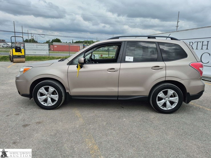 2015-subaru-forester-image-8