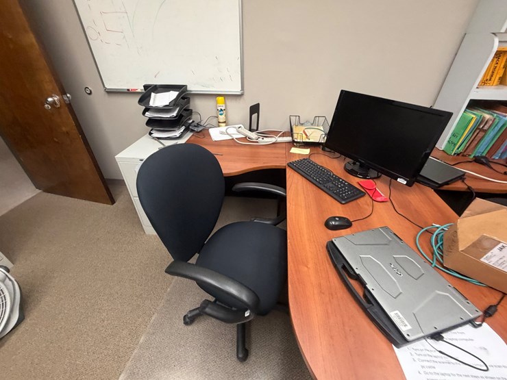 #3541-•-lot-of-office-furniture-|-located-in-st.-rose,-la-image-10
