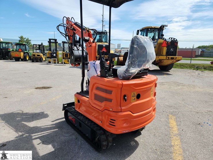 unused-2025-machpro-319-orange-blt-1-mini-excavator-image-4