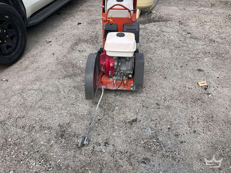 2017-husqvarna-fs400lv-walk-behind-concrete-cutter-image-7