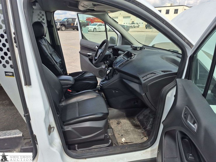 2017-ford-transit-connect-image-26
