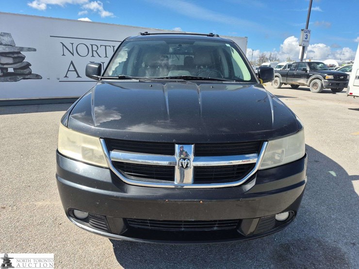 2010-dodge-journey-image-2