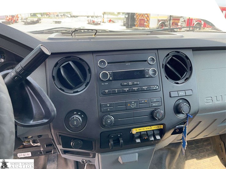 2013-ford-f350-image-12