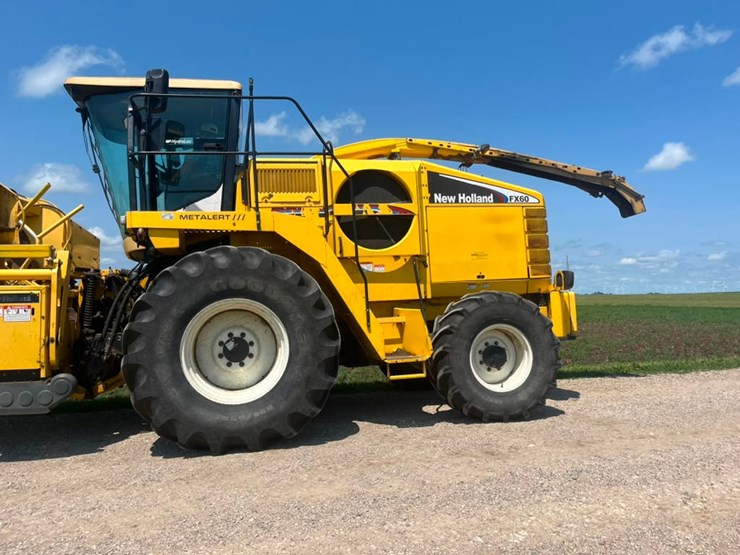new-holland-fx60-image-3