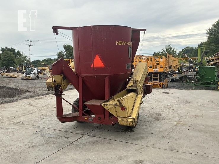 new-holland-355-image-4