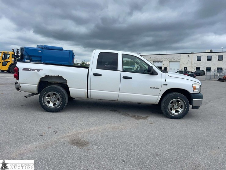 2008-dodge-ram-1500-image-4