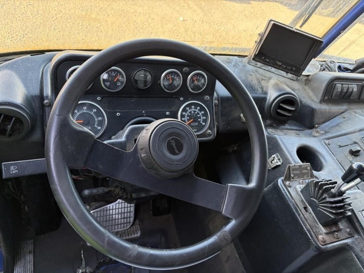 2011-autocar-xpeditor-image-15