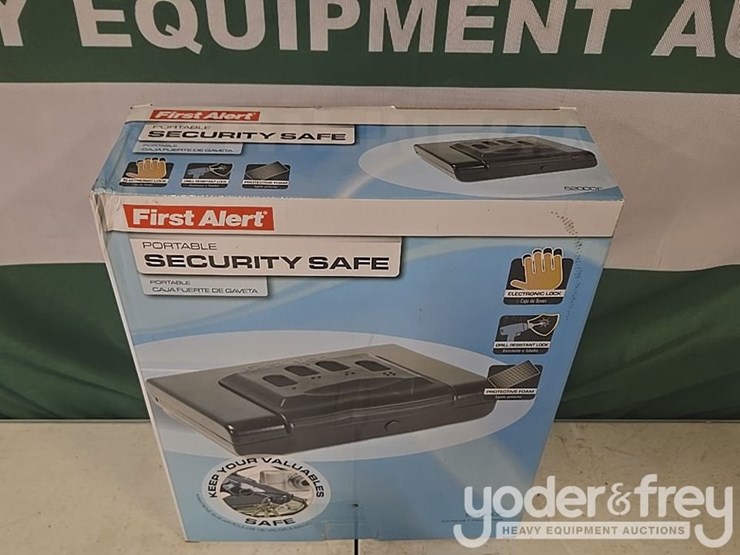 unused-first-alert-5200-df-digital-biometric-quick-access-hand-gun-safe-image-5