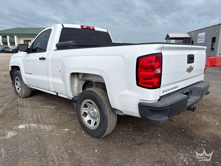 2018-chevrolet-silverado-1500-image-4