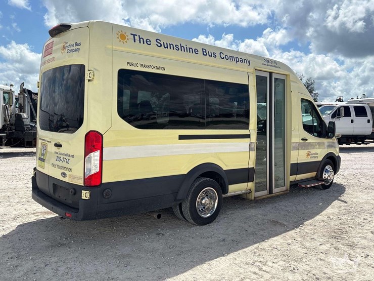 2020-ford-transit-image-2